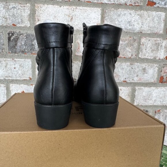 Cliffs by White Mountain Booties - Durbon BLACK/Smooth 7 Wide - Picture 5 of 10